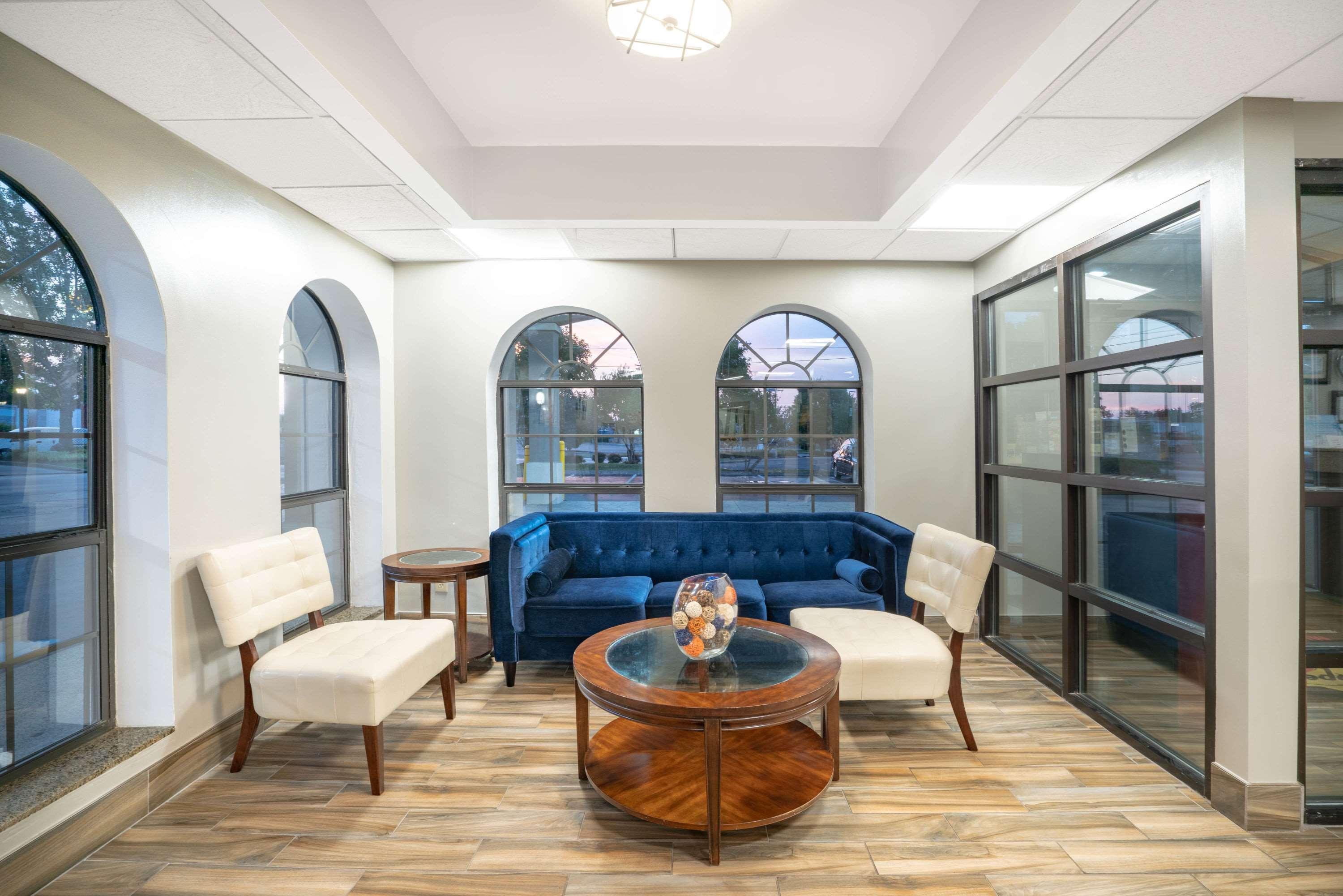 Super 8 By Wyndham Murfreesboro Bagian luar foto
